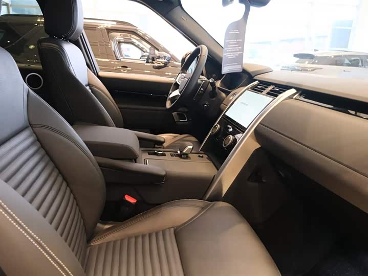 Фото 9 - Land Rover Discovery