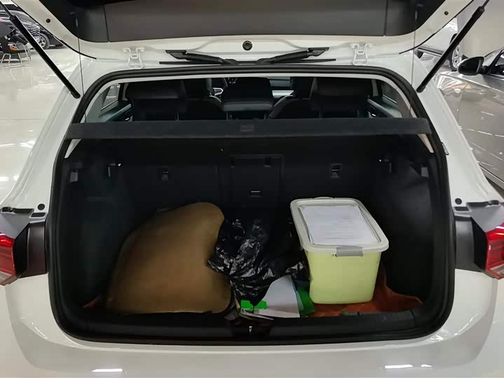 Фото 4 - Volkswagen Golf