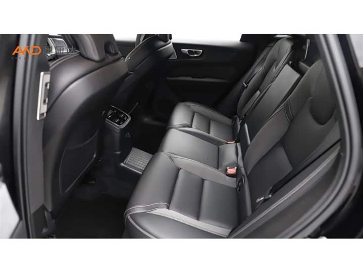 Фото 7 - Volvo XC60 Hybrid