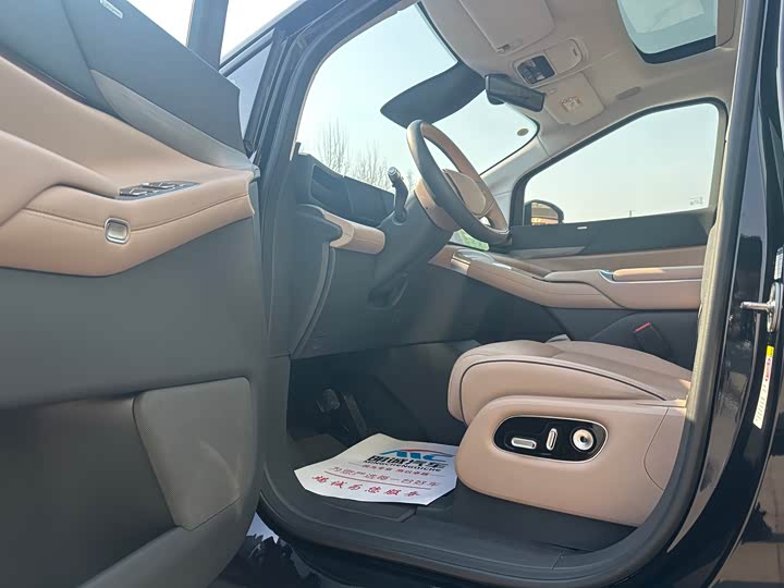 Фото 5 - XPeng X9