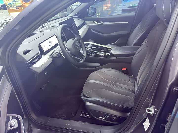 Фото 4 - Geely Preface