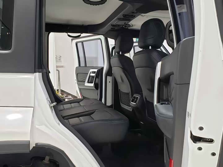 Фото 8 - BAIC Beijing BJ40