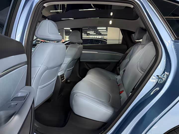 Фото 8 - XPeng Mona M03