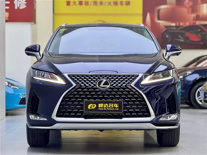 Фото 2 - Lexus RX