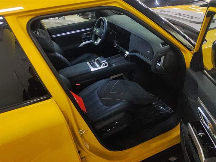 Фото 8 - Changan Deepal G318