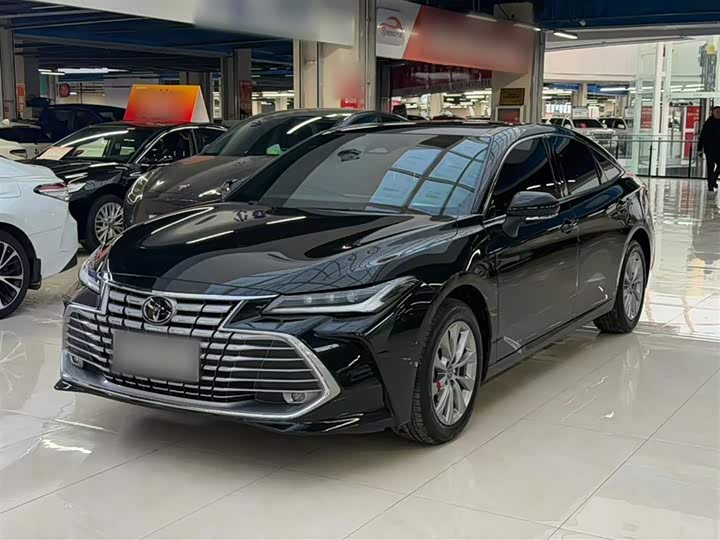 Фото 2 - Toyota Avalon