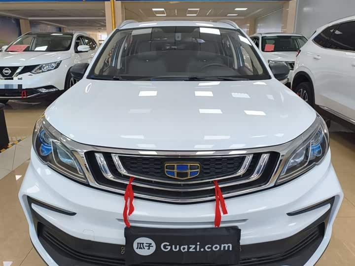 Фото 3 - Geely Vision X3