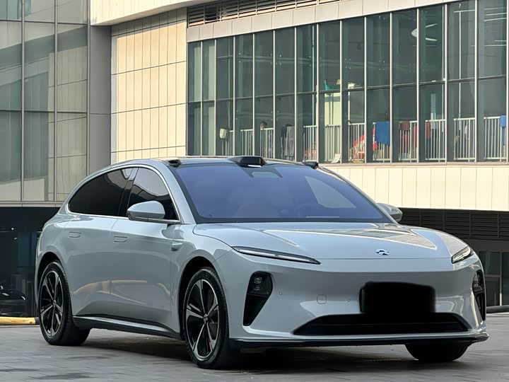 Фото 3 - Nio ET5T