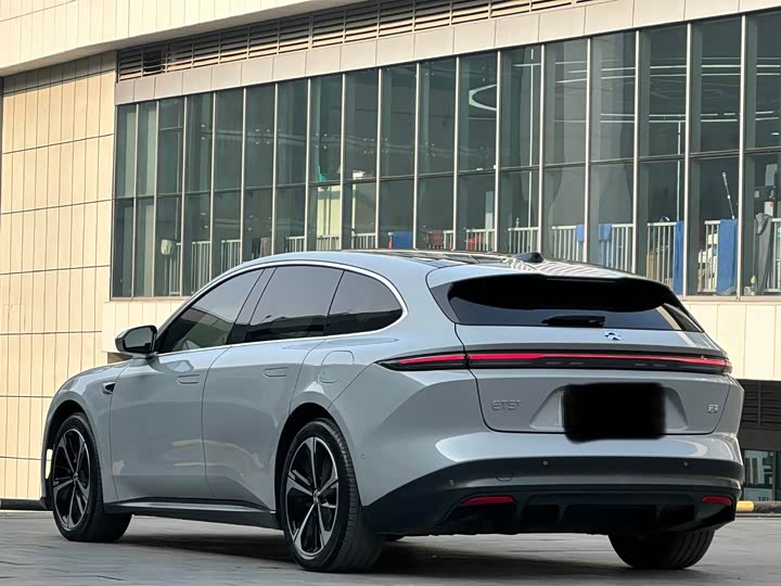 Фото 5 - Nio ET5T