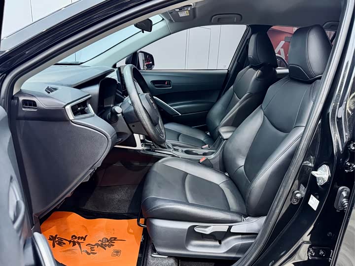 Фото 6 - Toyota Corolla Cross