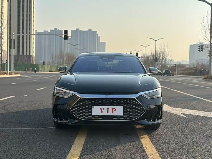 Фото 2 - BYD Han