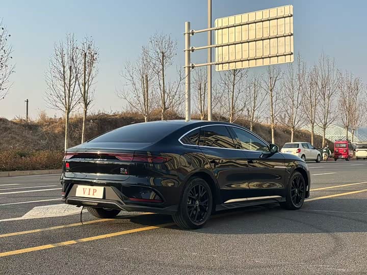 Фото 9 - BYD Han