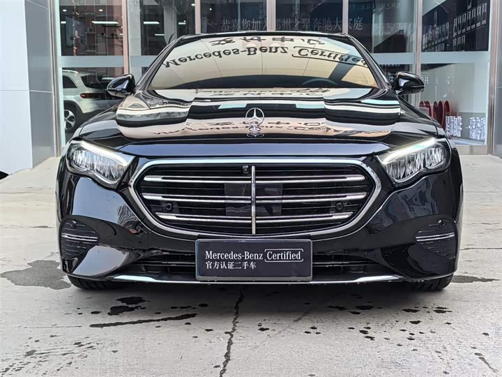 Фото 2 - Mercedes-Benz E-Class