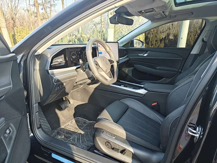 Фото 4 - Volkswagen Passat