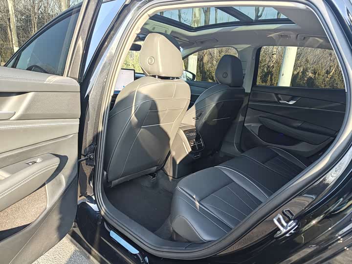 Фото 5 - Volkswagen Passat