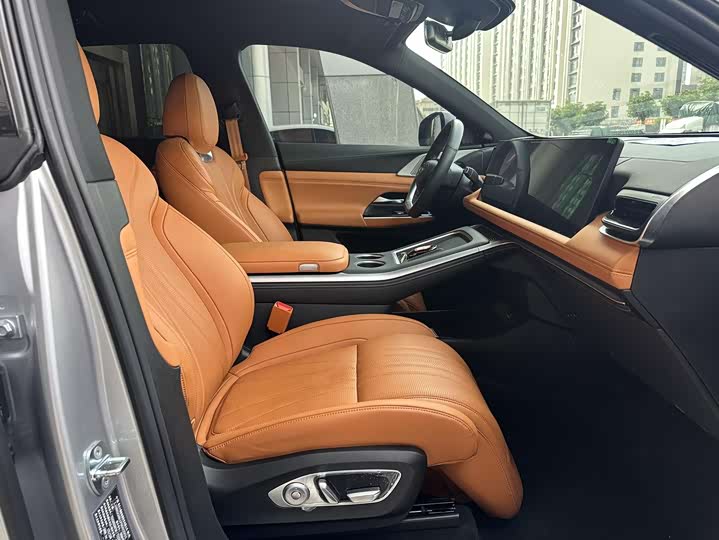 Фото 8 - XPeng G9