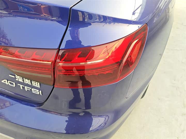 Фото 8 - Audi A4L