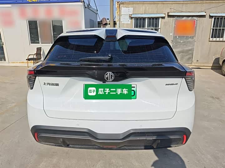 Фото 6 - MG Motor 4 EV