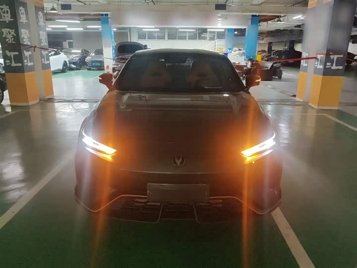 Фото 3 - Changan UNI-V