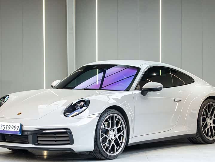 Фото 3 - Porsche 911