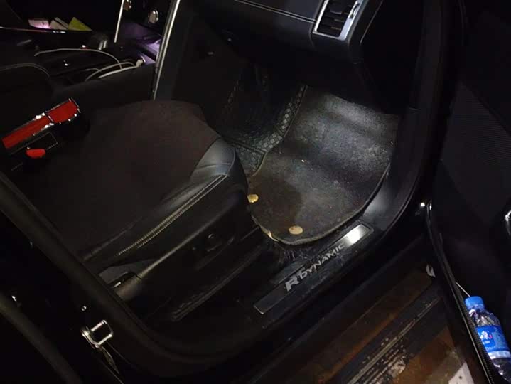 Фото 8 - Land Rover Discovery