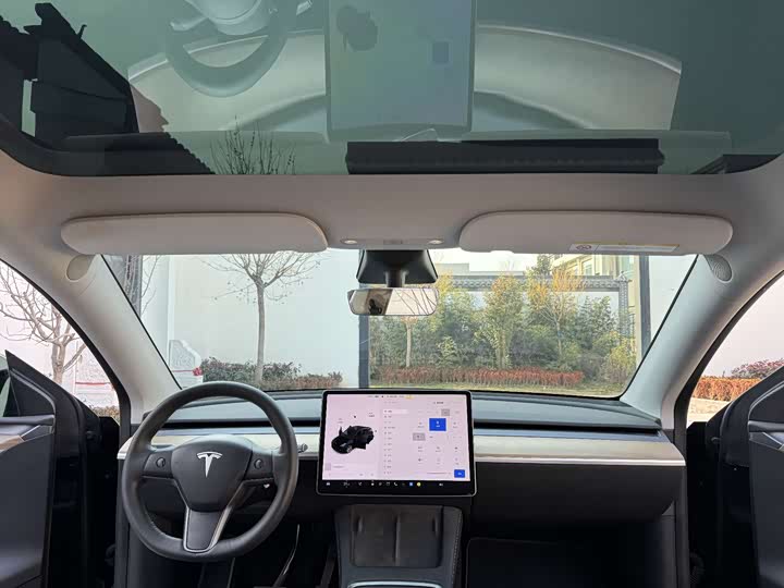Фото 9 - Tesla Model Y