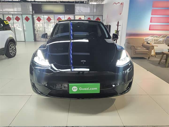 Фото 3 - Tesla Model Y