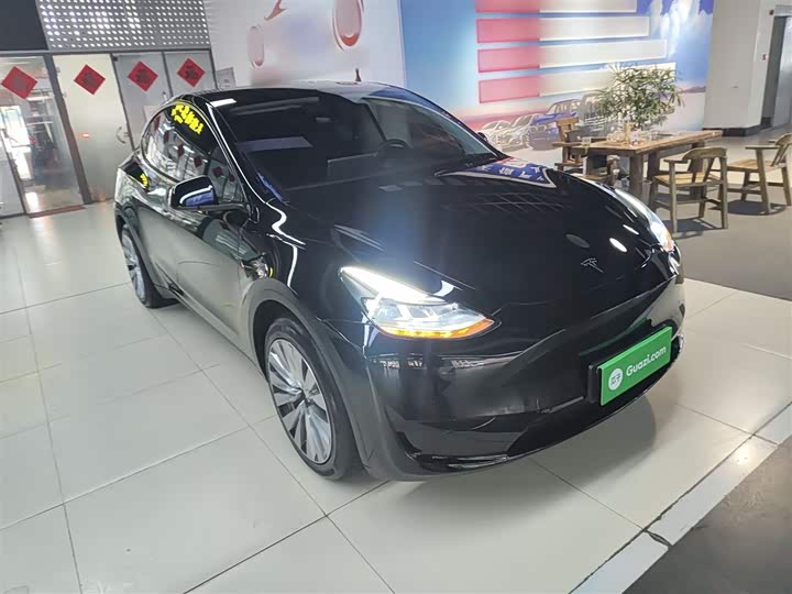 Фото 4 - Tesla Model Y