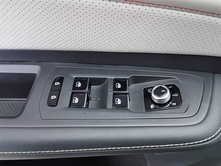 Фото 9 - Volkswagen Teramont X