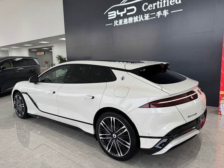 Фото 7 - Denza Z9GT