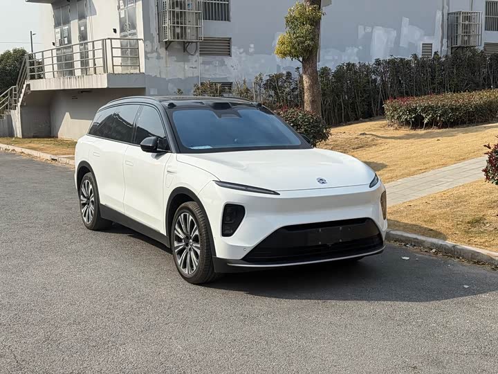 Фото 2 - Nio ES8