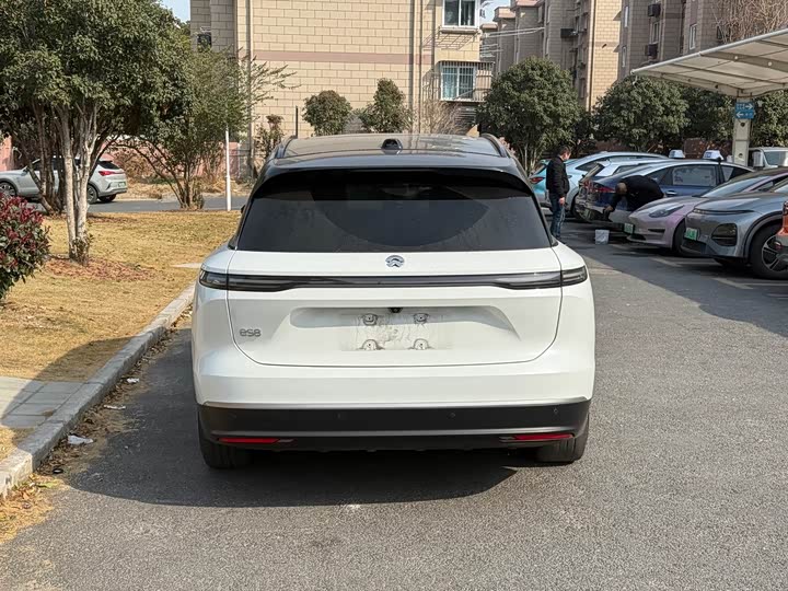 Фото 5 - Nio ES8