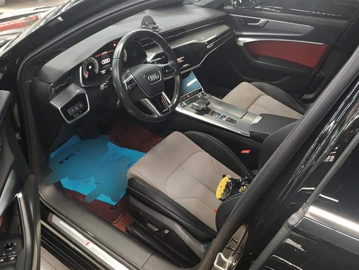 Фото 9 - Audi A6L