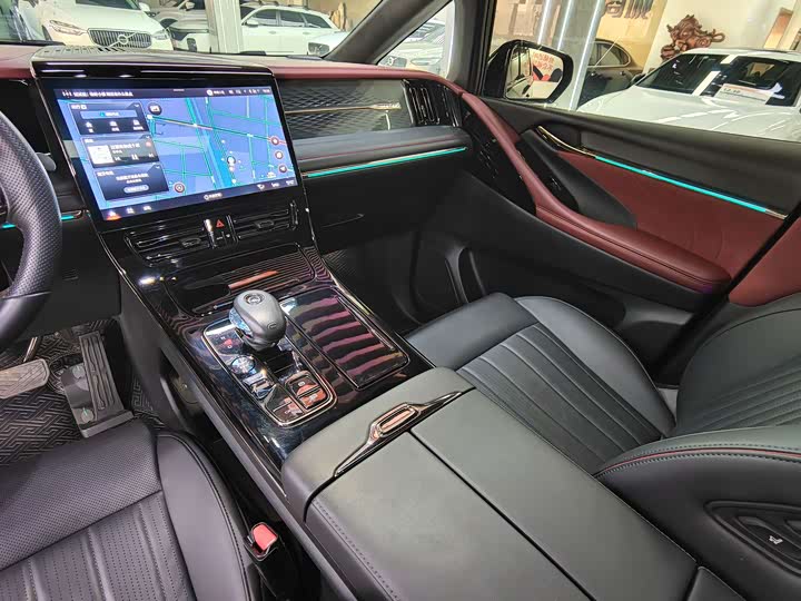 Фото 8 - GAC Trumpchi M8