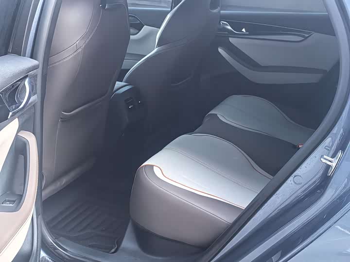 Фото 6 - BYD Qin Plus