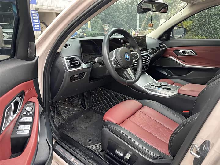 Фото 4 - BMW i3