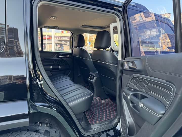 Фото 6 - Tank 300