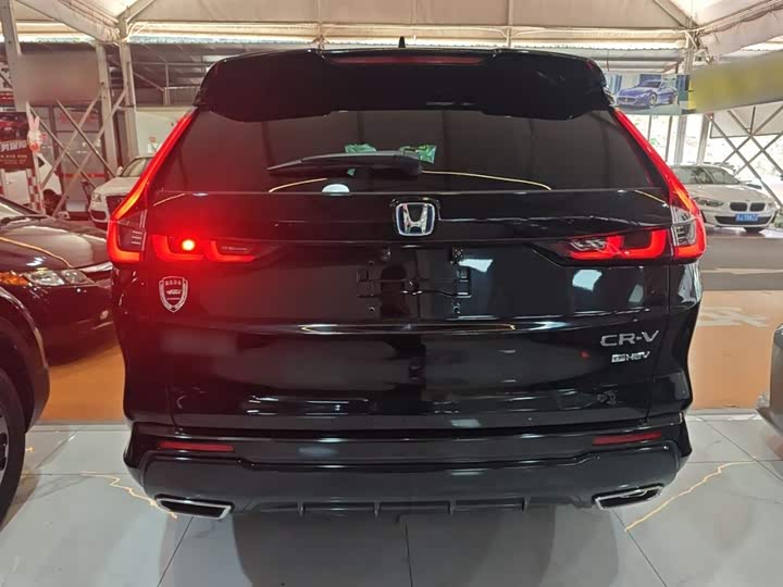 Фото 6 - Honda CR-V