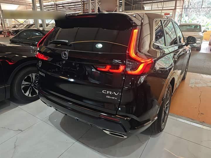 Фото 7 - Honda CR-V