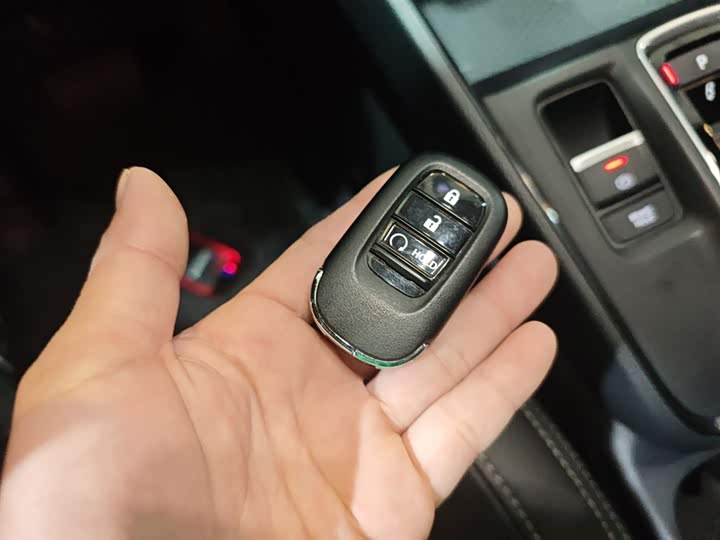 Фото 9 - Honda CR-V