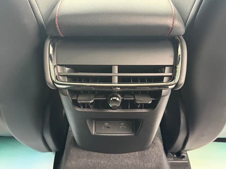 Фото 6 - Ford Mondeo Sport (Evos)