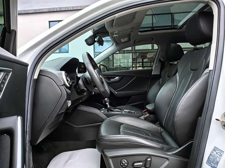 Фото 4 - Audi Q2L