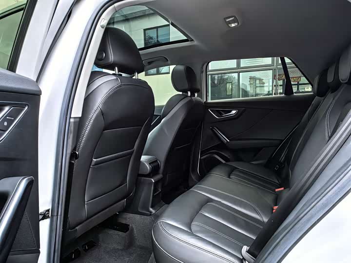 Фото 7 - Audi Q2L