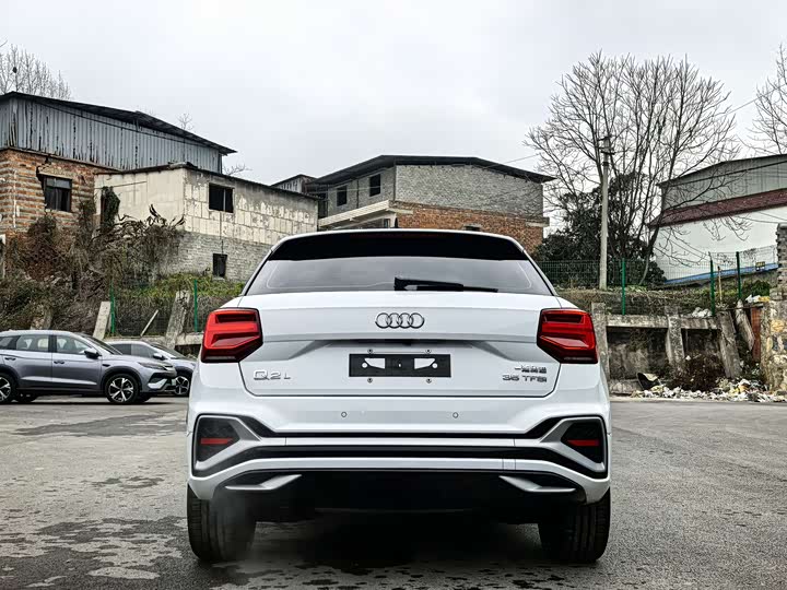 Фото 9 - Audi Q2L