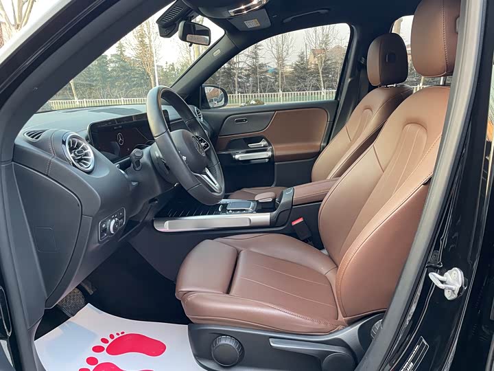 Фото 7 - Mercedes-Benz GLB-Class