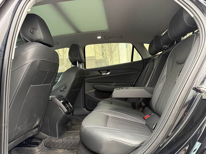 Фото 6 - Volkswagen Passat