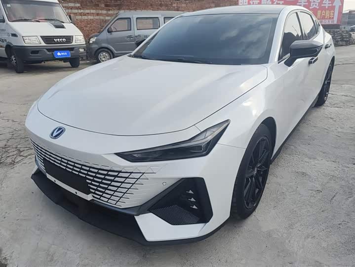 Фото 1 - Changan UNI-V