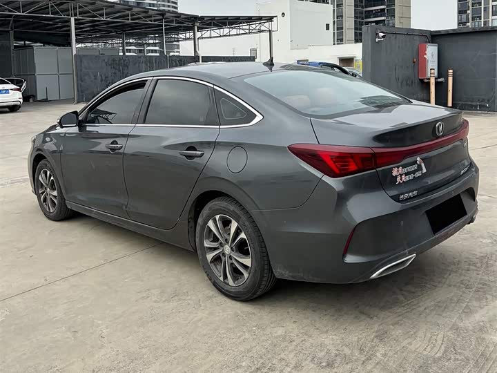 Фото 7 - Changan Eado Plus