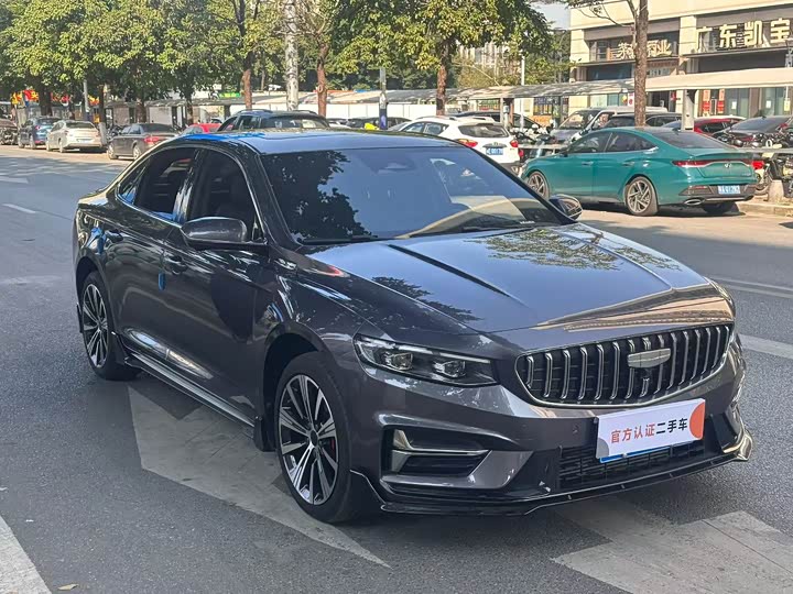 Фото 3 - Geely Preface