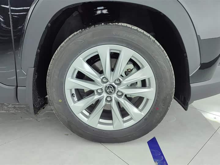 Фото 6 - Toyota Corolla Cross